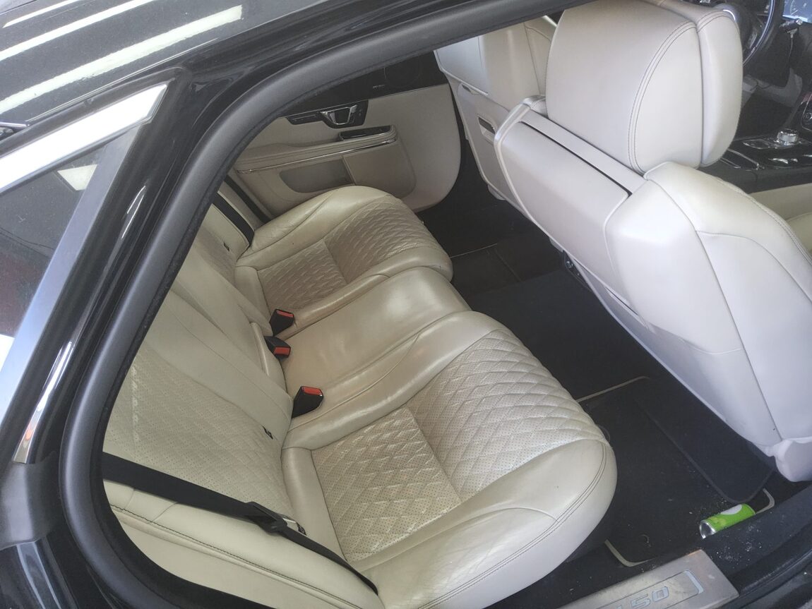 JAGUAR XJ (8TH GEN) 3.0D LWB 50TH ANNIVERSARY SPECIAL EDITION 2019 - zdjęcie 13