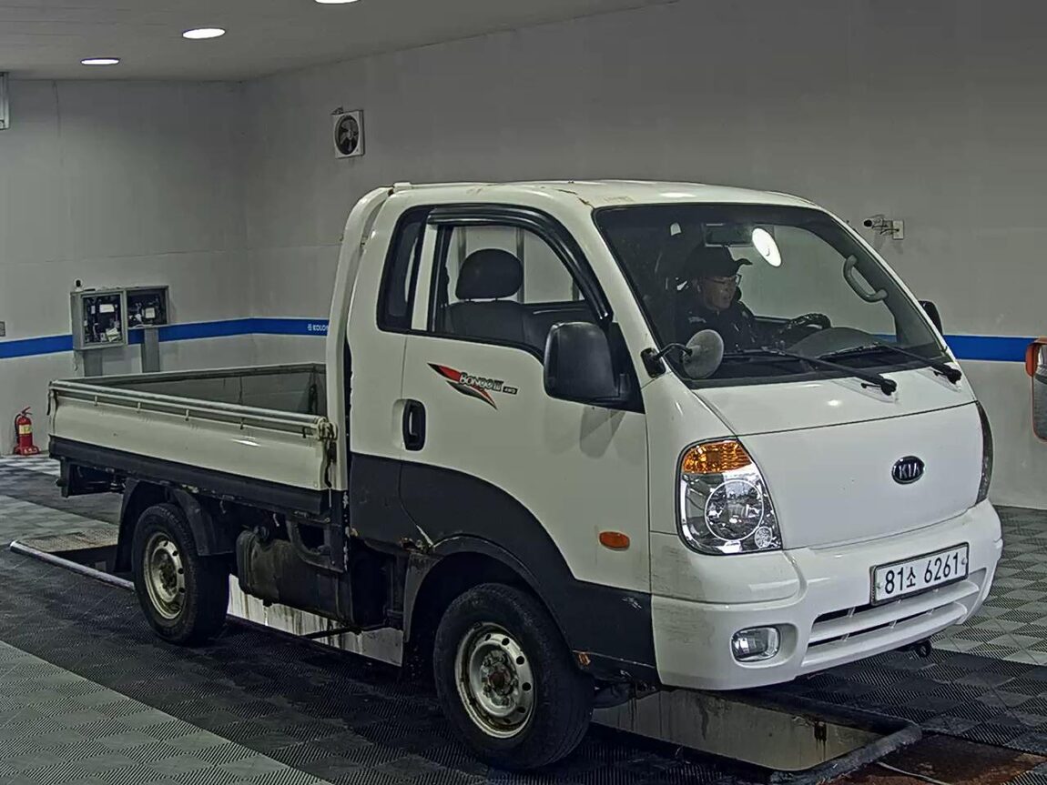 KIA BONGO III CARGO 4WD KING CAB LONG WHEELBASE 2011 - zdjęcie 3