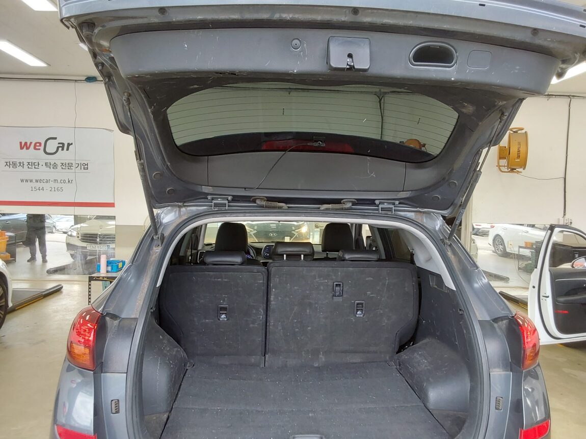 HYUNDAI NEW TUCSON 2.0 DIESEL 2WD SMART 2019 - zdjęcie 15