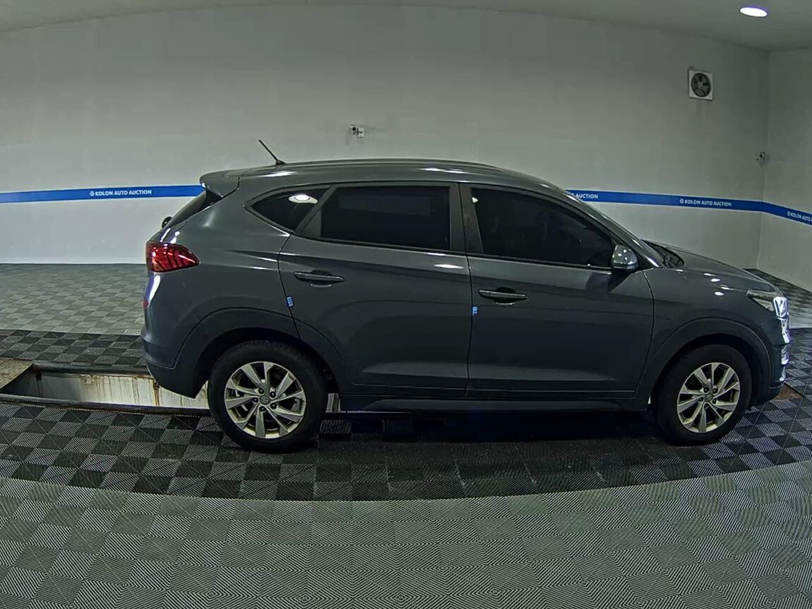 HYUNDAI NEW TUCSON 2.0 DIESEL 2WD SMART 2019 - zdjęcie 4