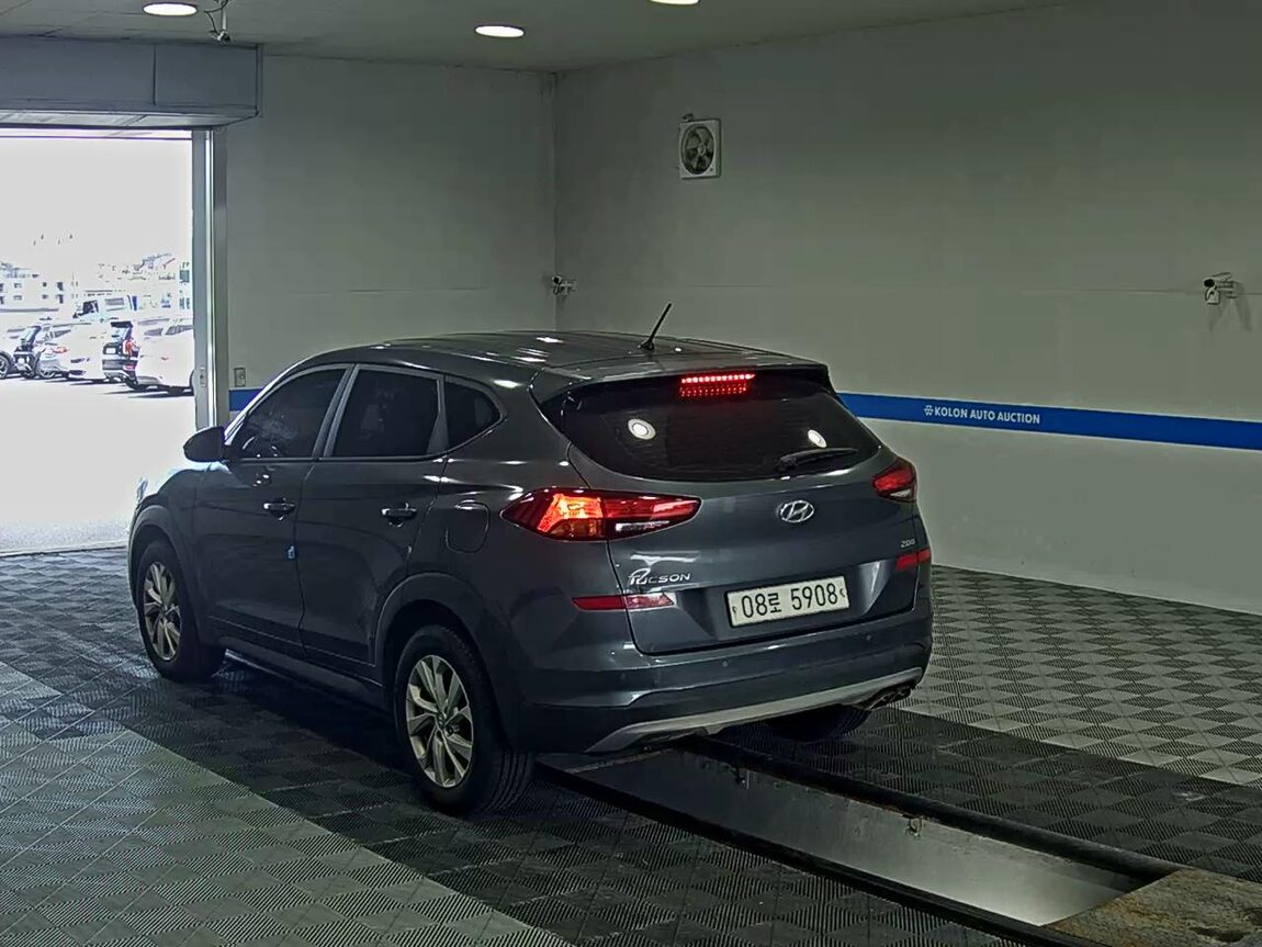 HYUNDAI NEW TUCSON 2.0 DIESEL 2WD SMART 2019 - zdjęcie 6