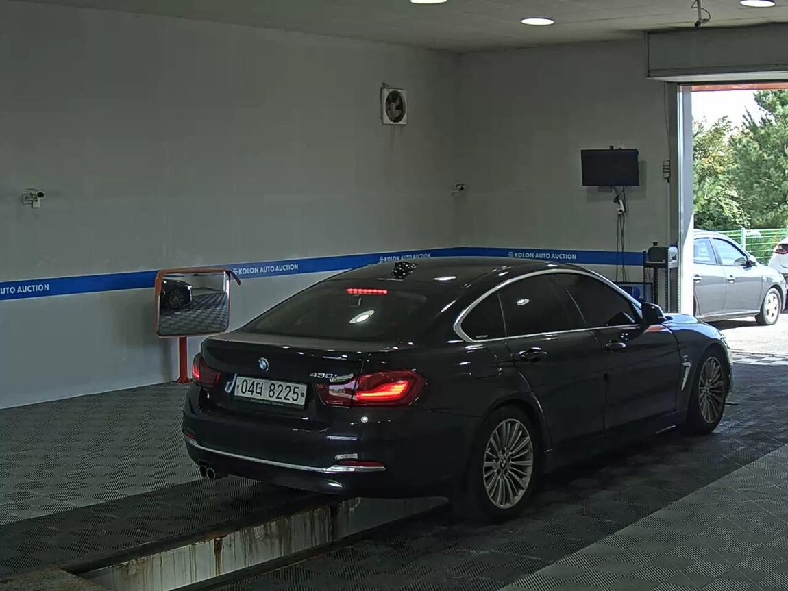 BMW 4 SERIES (1ST GEN) GRAN COUPE 420i LUXURY LINE 2018 - zdjęcie 5