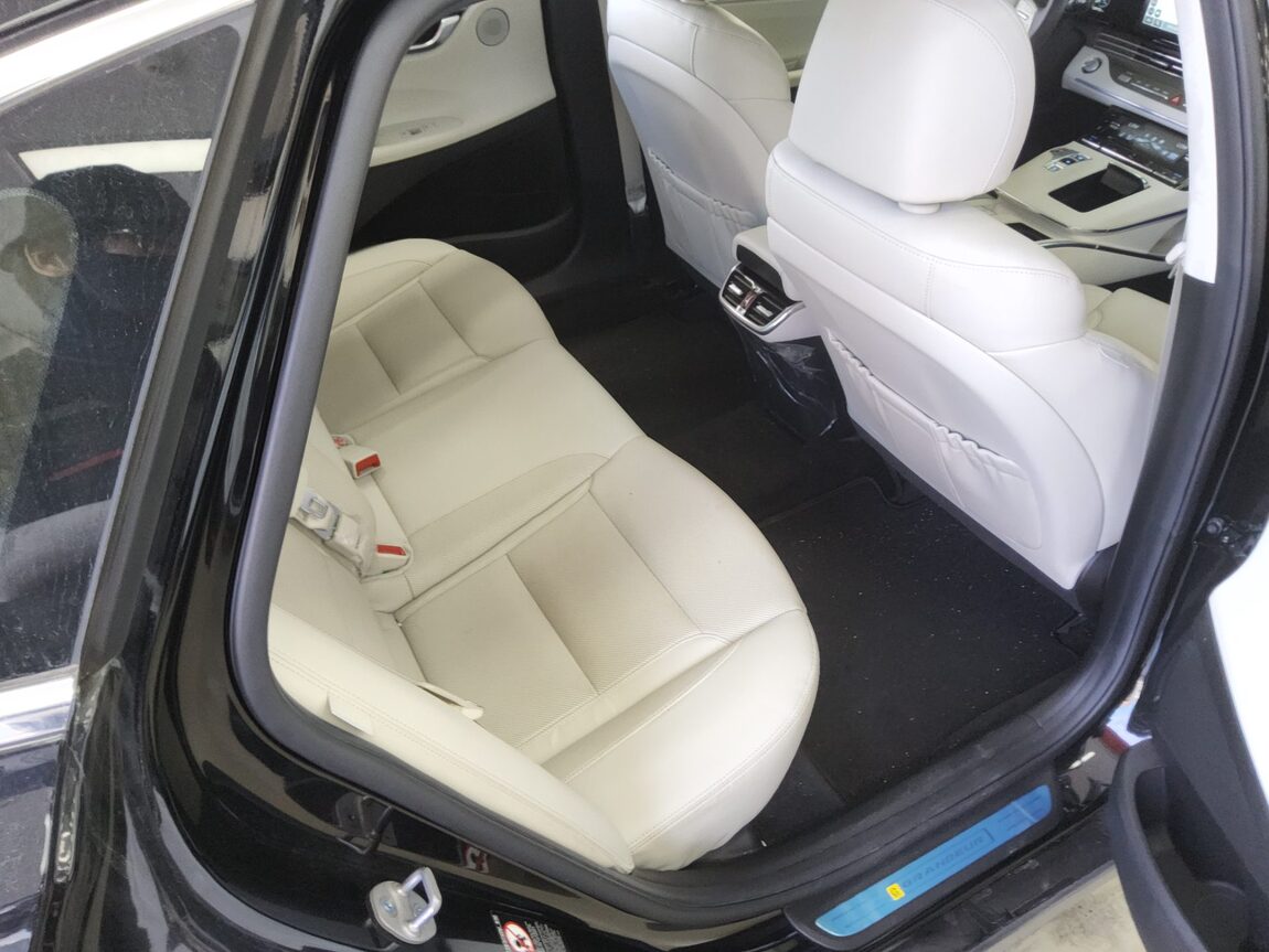 HYUNDAI THE NEW GRANDEUR IG GASOLINE 2.5 LE BLANC 2023 - zdjęcie 13