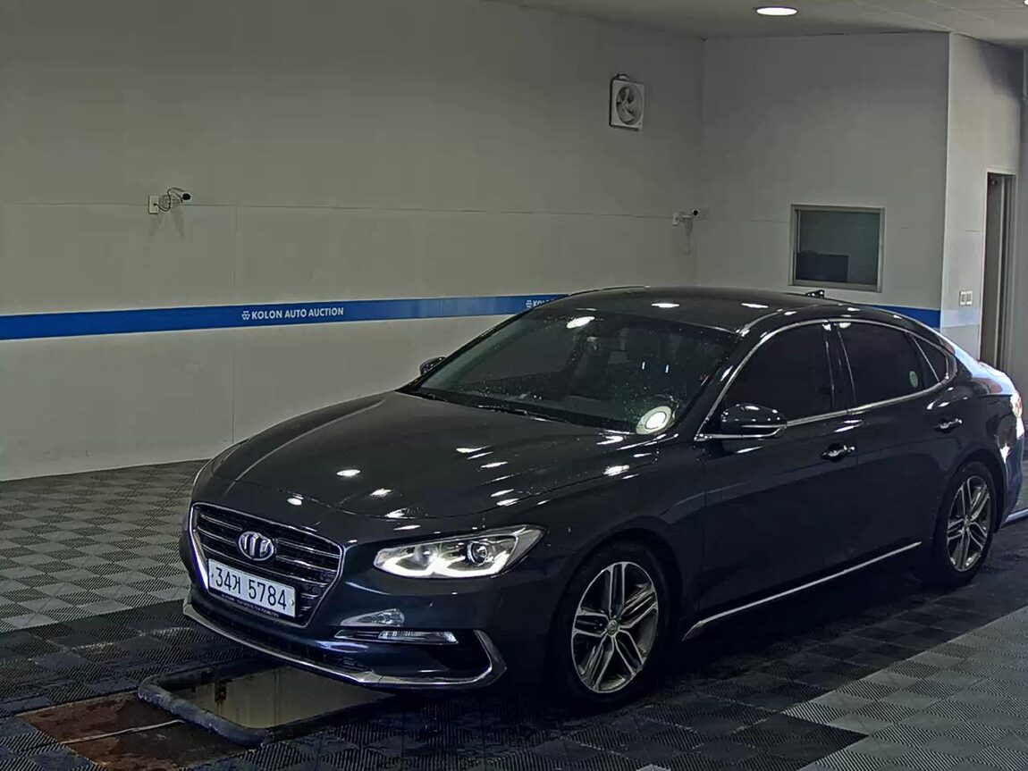 HYUNDAI GRANDEUR IG 3.0 GDi MODERN BASIC RENTAL CAR 2018 - zdjęcie 2