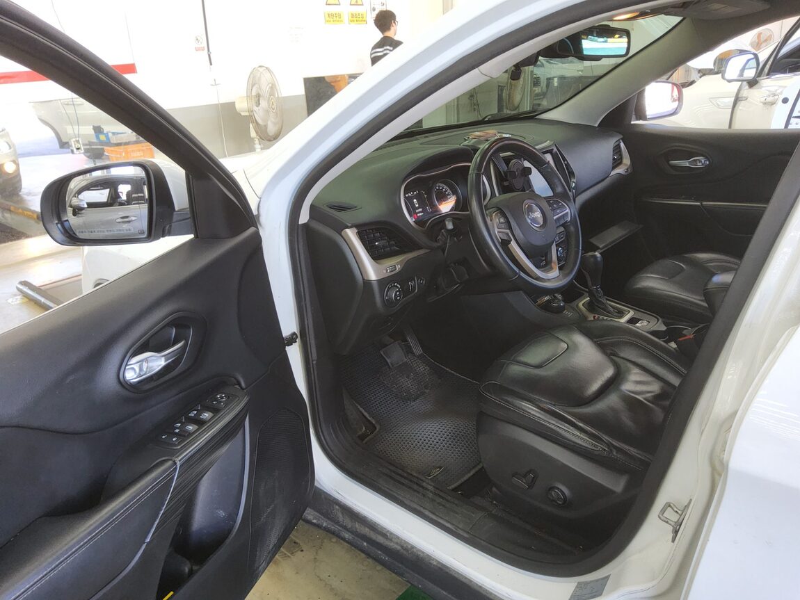 JEEP CHEROKEE (KL) 2.0 CRD AWD LONGITUDE 2015 - zdjęcie 10