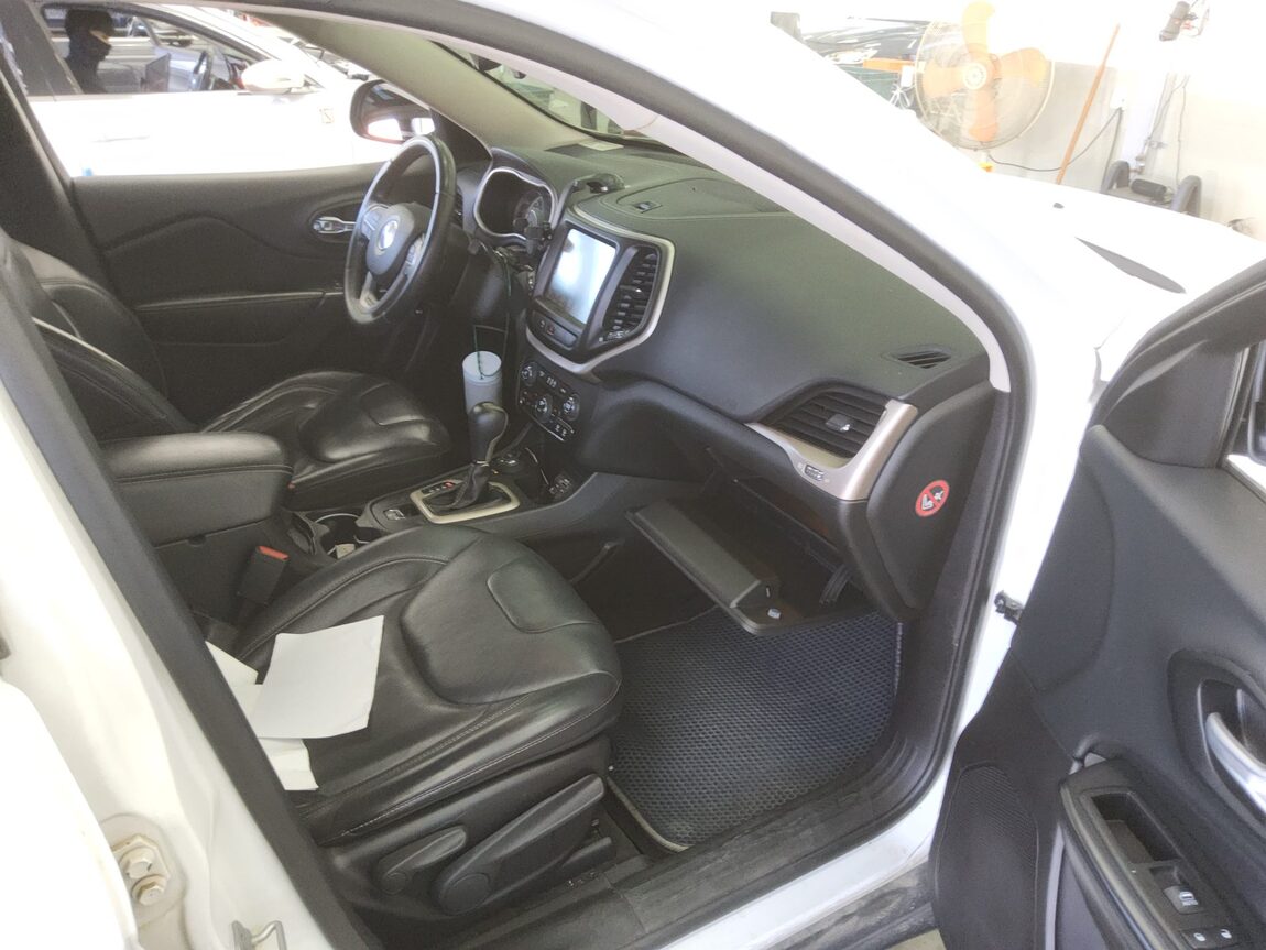 JEEP CHEROKEE (KL) 2.0 CRD AWD LONGITUDE 2015 - zdjęcie 14