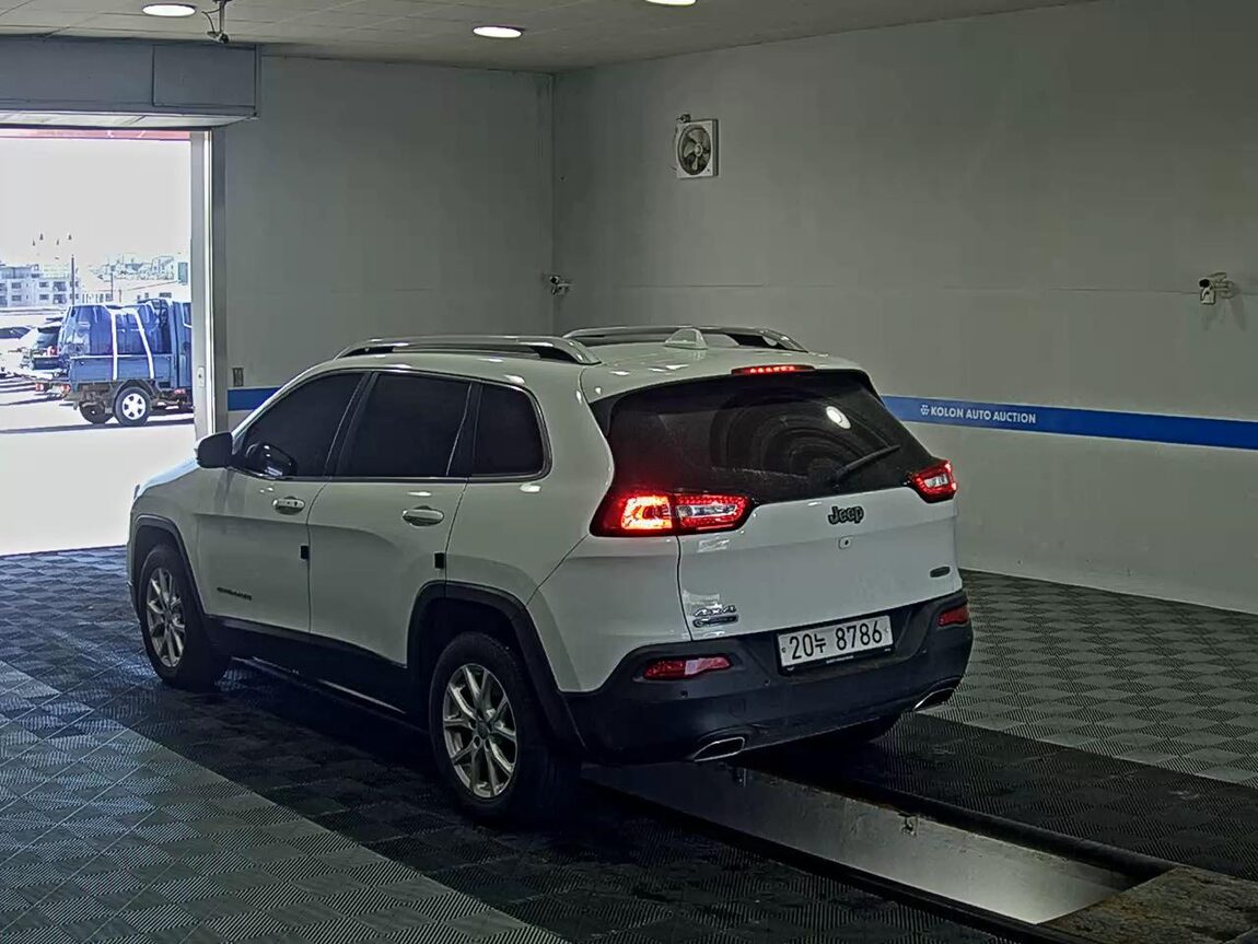 JEEP CHEROKEE (KL) 2.0 CRD AWD LONGITUDE 2015 - zdjęcie 6