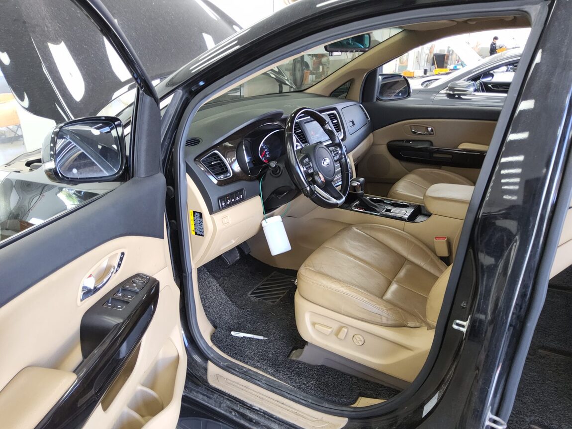 KIA THE NEW CARNIVAL 9-SEATER GASOLINE NOBLESSE SPECIAL 2019 - zdjęcie 10