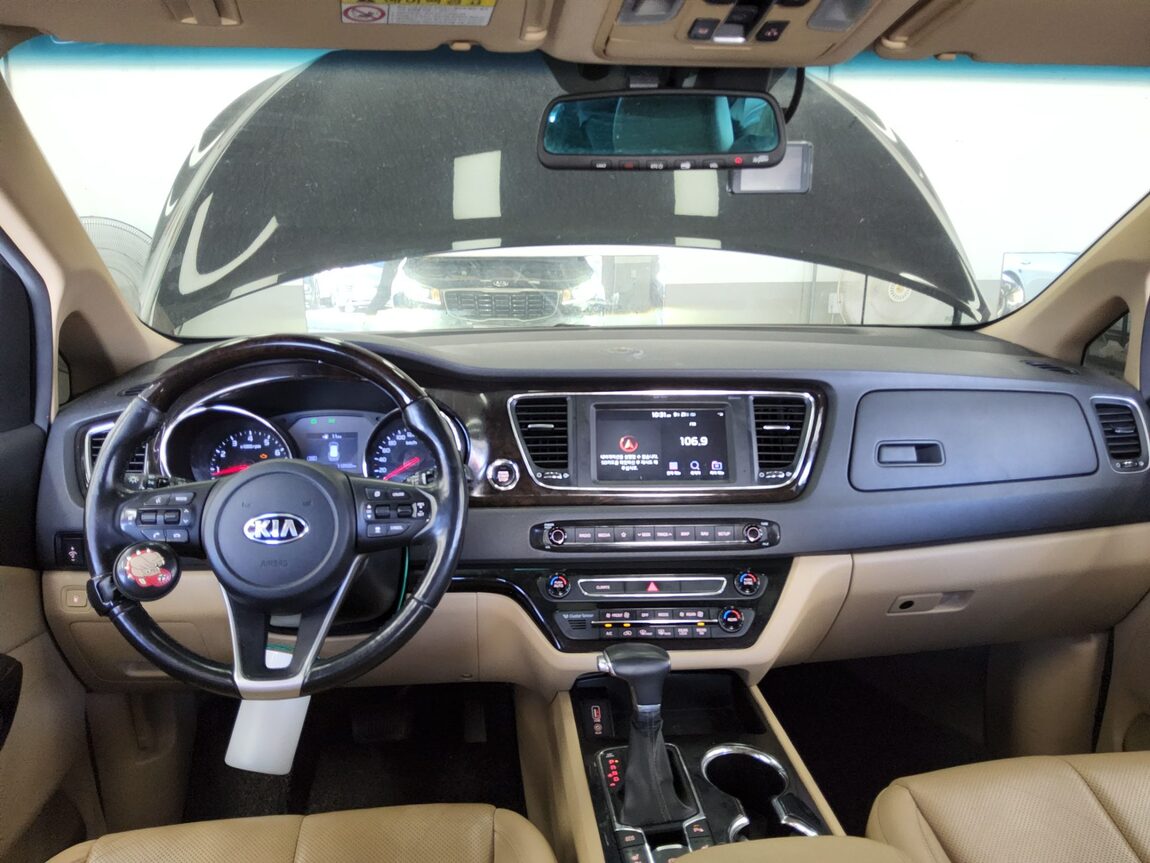 KIA THE NEW CARNIVAL 9-SEATER GASOLINE NOBLESSE SPECIAL 2019 - zdjęcie 11