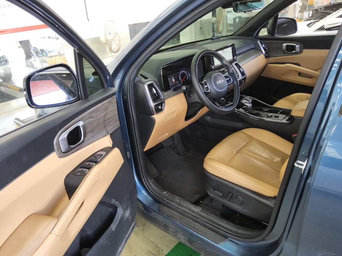 KIA NEW SORENTO (MQ4) 2.5 GASOLINE 2WD PRESTIGE 2022 - zdjęcie 10