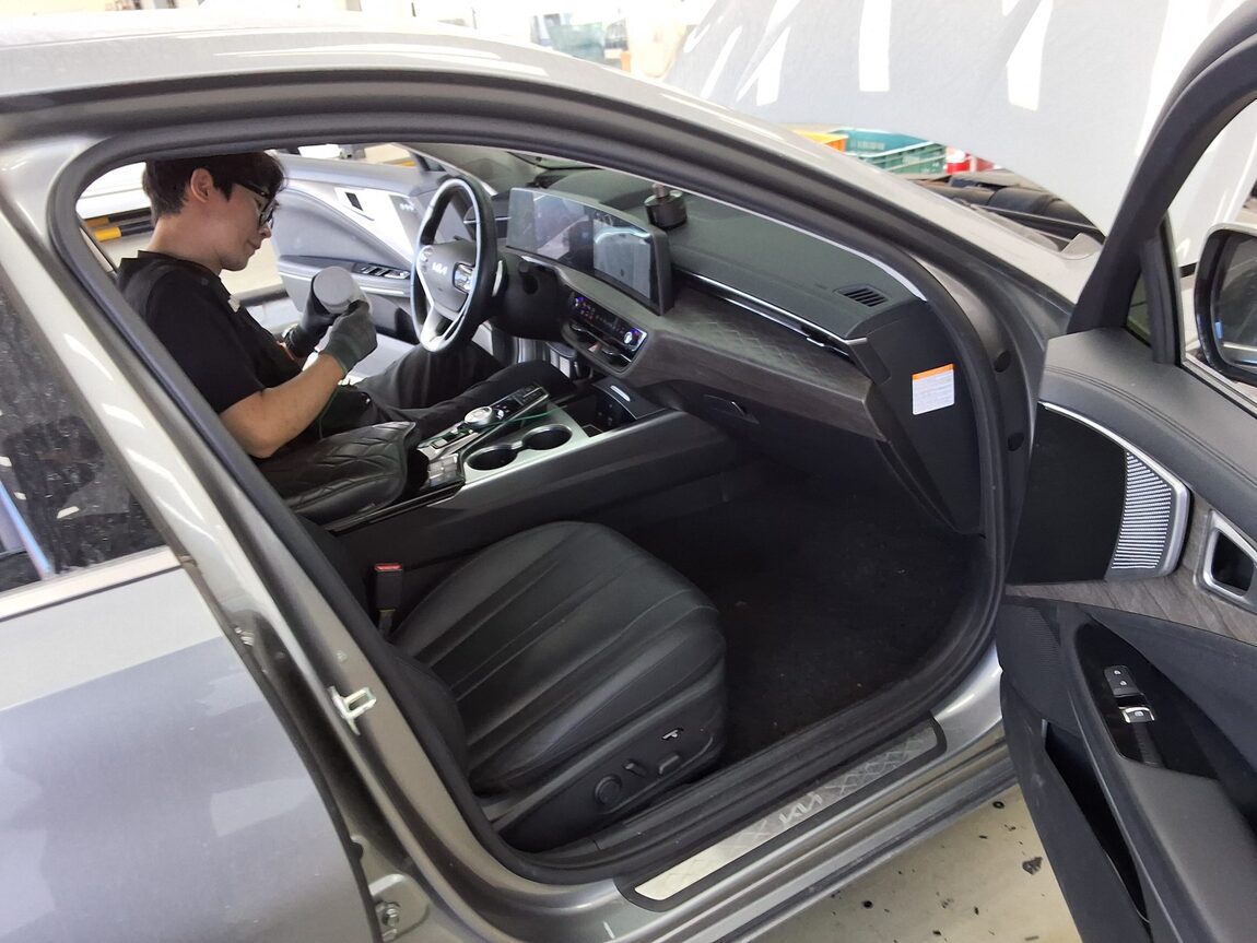 KIA K8 HYBRID HEV NOBLESSE 2022 - zdjęcie 15