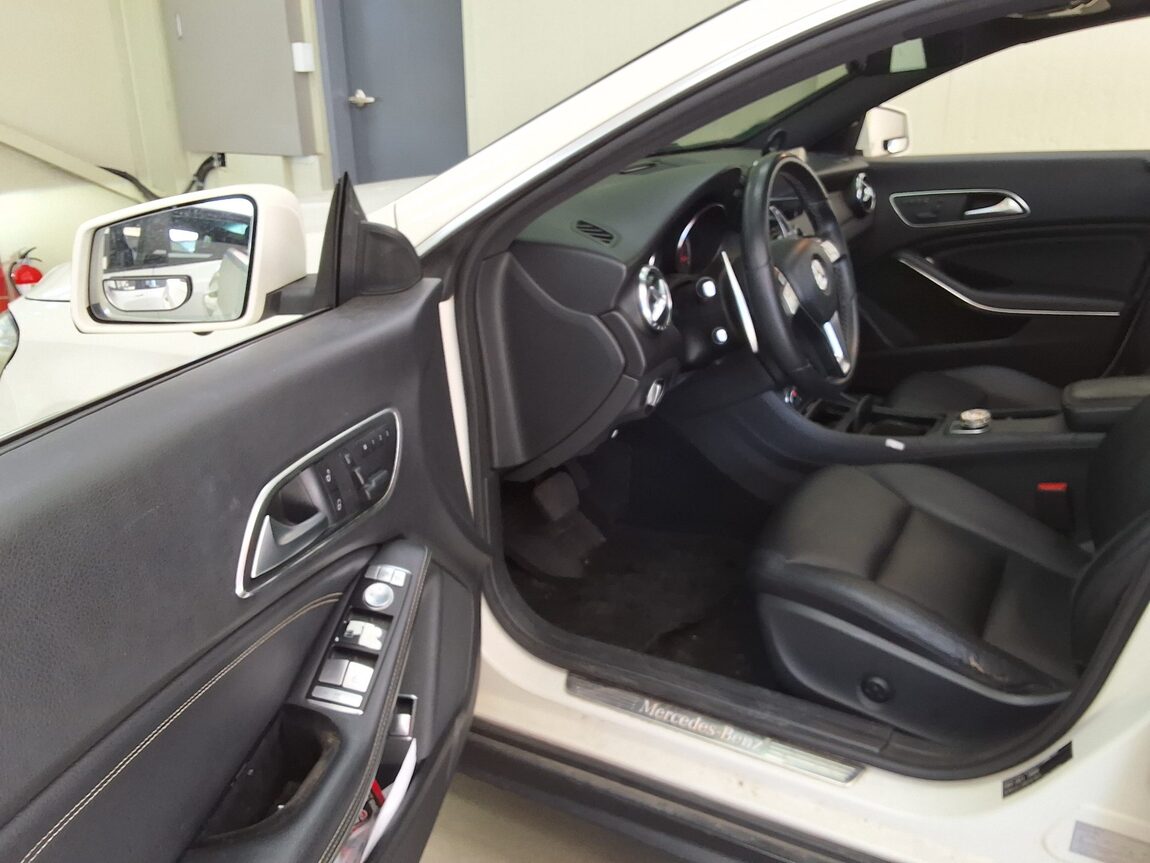 MERCEDES-BENZ CLA-CLASS CLA200 CDI 2014 - zdjęcie 11