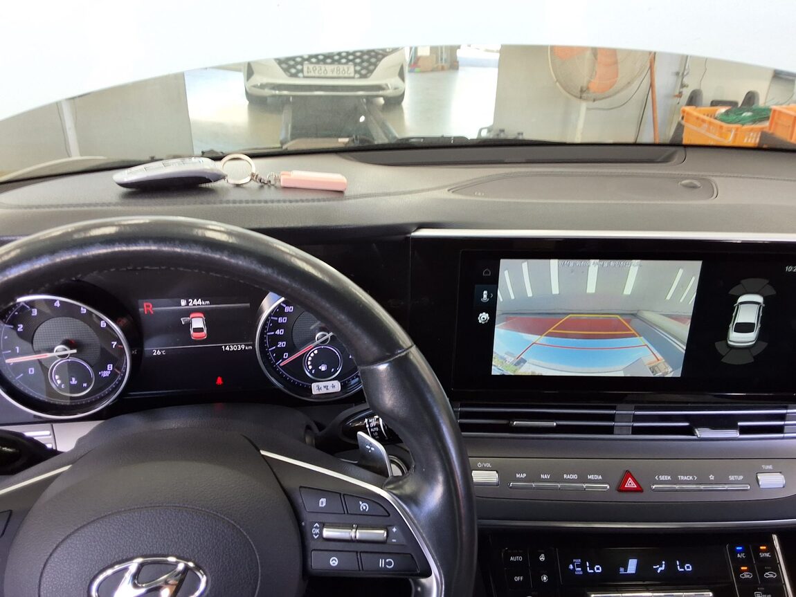 HYUNDAI THE NEW GRANDEUR IG GASOLINE 2.5 PREMIUM 2022 - zdjęcie 20
