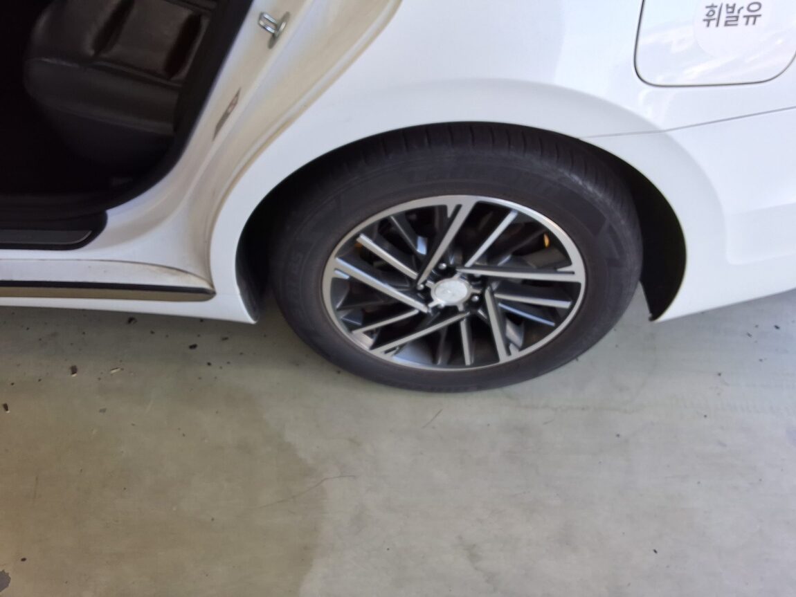 HYUNDAI THE NEW GRANDEUR IG GASOLINE 2.5 PREMIUM 2022 - zdjęcie 25