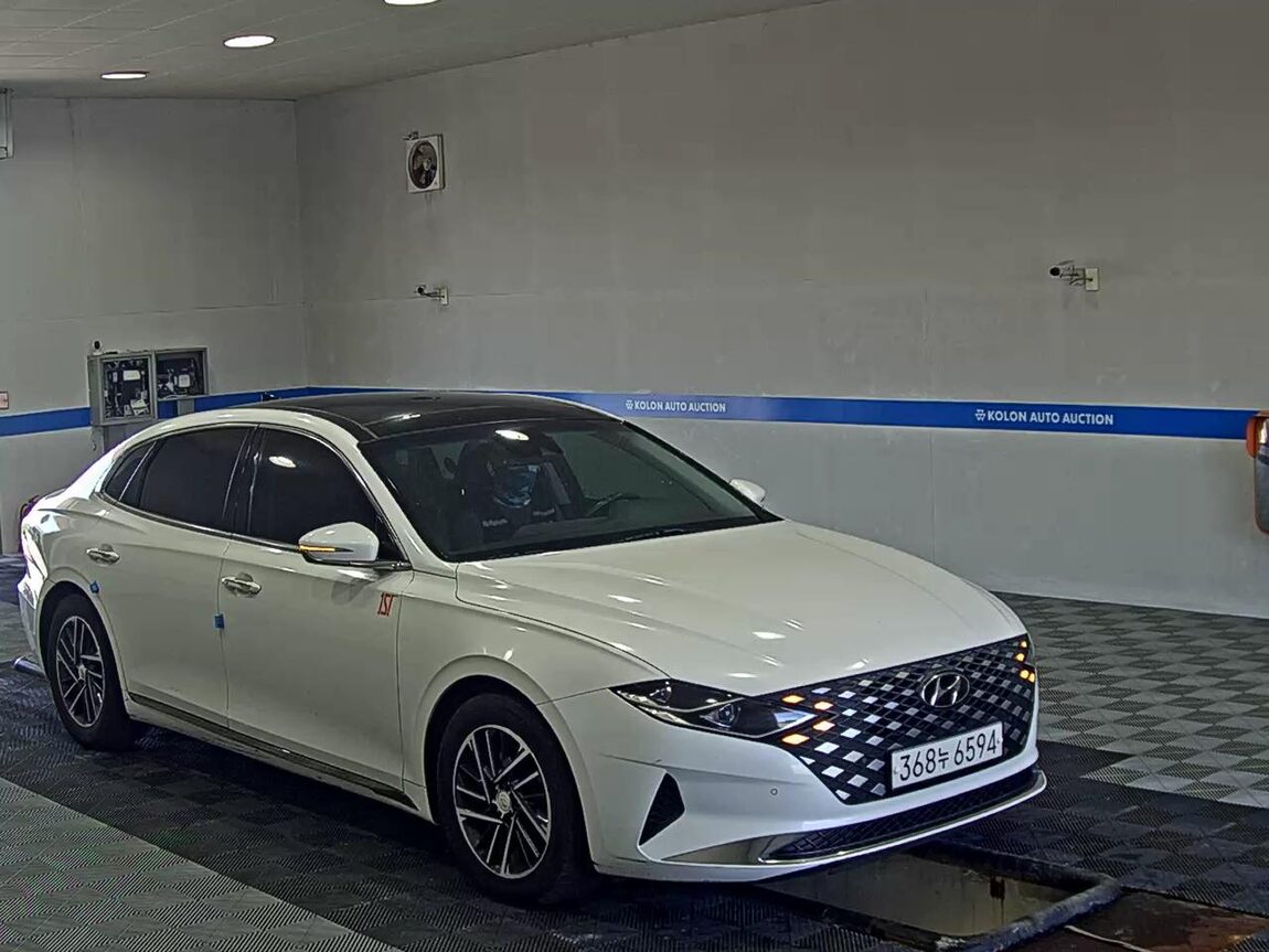 HYUNDAI THE NEW GRANDEUR IG GASOLINE 2.5 PREMIUM 2022 - zdjęcie 3