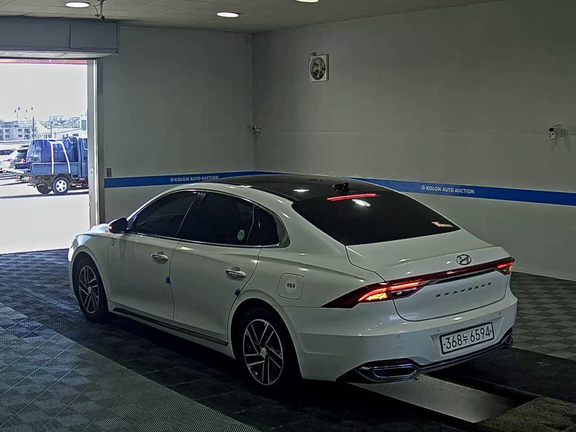HYUNDAI THE NEW GRANDEUR IG GASOLINE 2.5 PREMIUM 2022 - zdjęcie 6