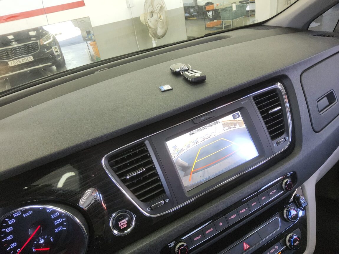 KIA THE NEW CARNIVAL 9-SEATER DIESEL PRESTIGE 2020 - zdjęcie 17