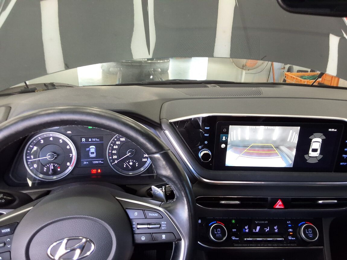 HYUNDAI SONATA (DN8) G2.0 PREMIUM FAMILY 2020 - zdjęcie 19