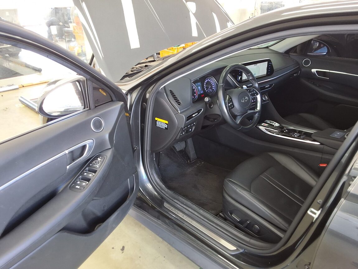 HYUNDAI SONATA (DN8) G2.0 PREMIUM FAMILY 2020 - zdjęcie 11