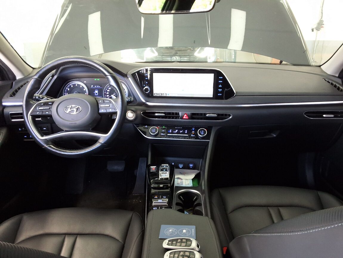 HYUNDAI SONATA (DN8) G2.0 PREMIUM FAMILY 2020 - zdjęcie 12