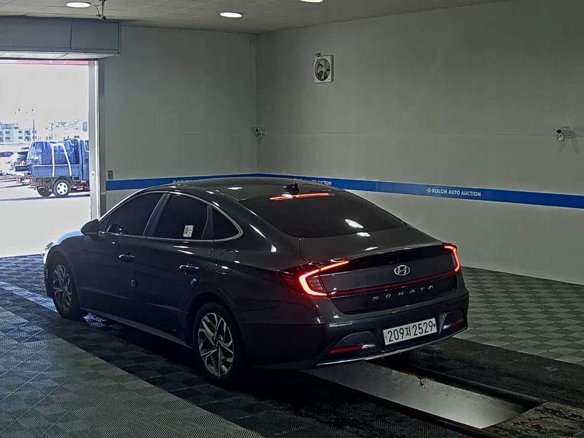 HYUNDAI SONATA (DN8) G2.0 PREMIUM FAMILY 2020 - zdjęcie 6