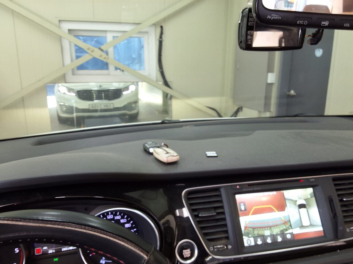 KIA ALL NEW CARNIVAL 9-SEATER DIESEL NOBLESSE 2015 - zdjęcie 25