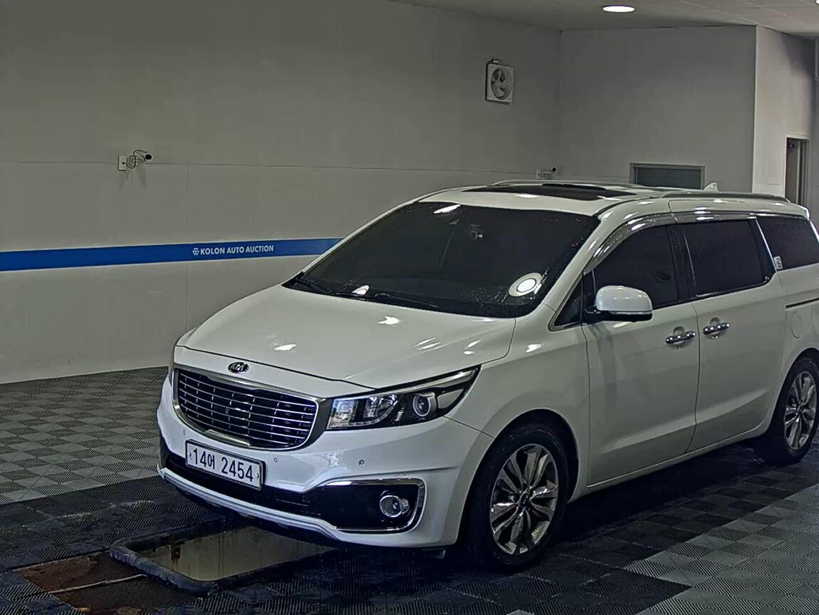 KIA ALL NEW CARNIVAL 9-SEATER DIESEL NOBLESSE 2015 - zdjęcie 2