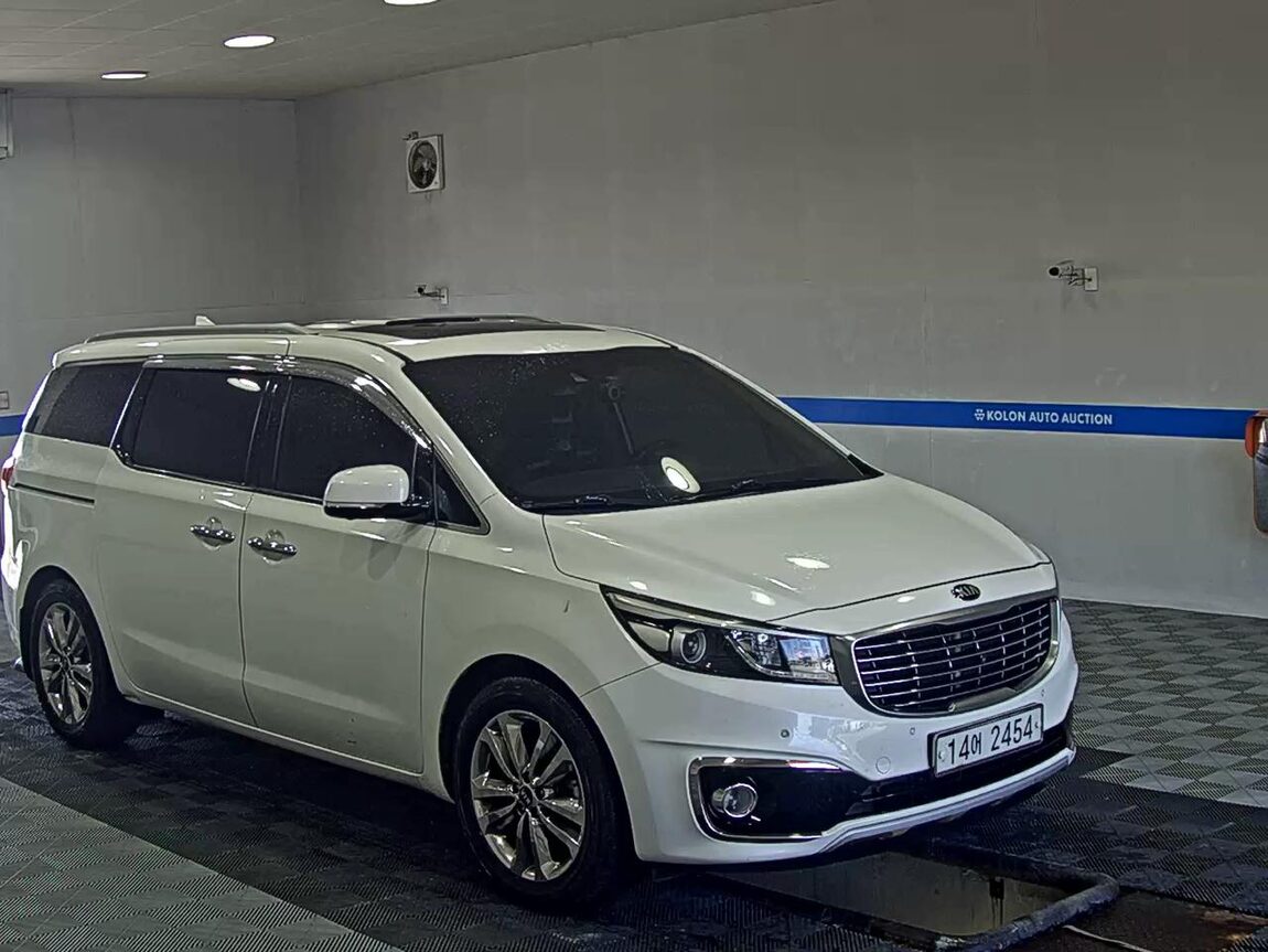 KIA ALL NEW CARNIVAL 9-SEATER DIESEL NOBLESSE 2015 - zdjęcie 3