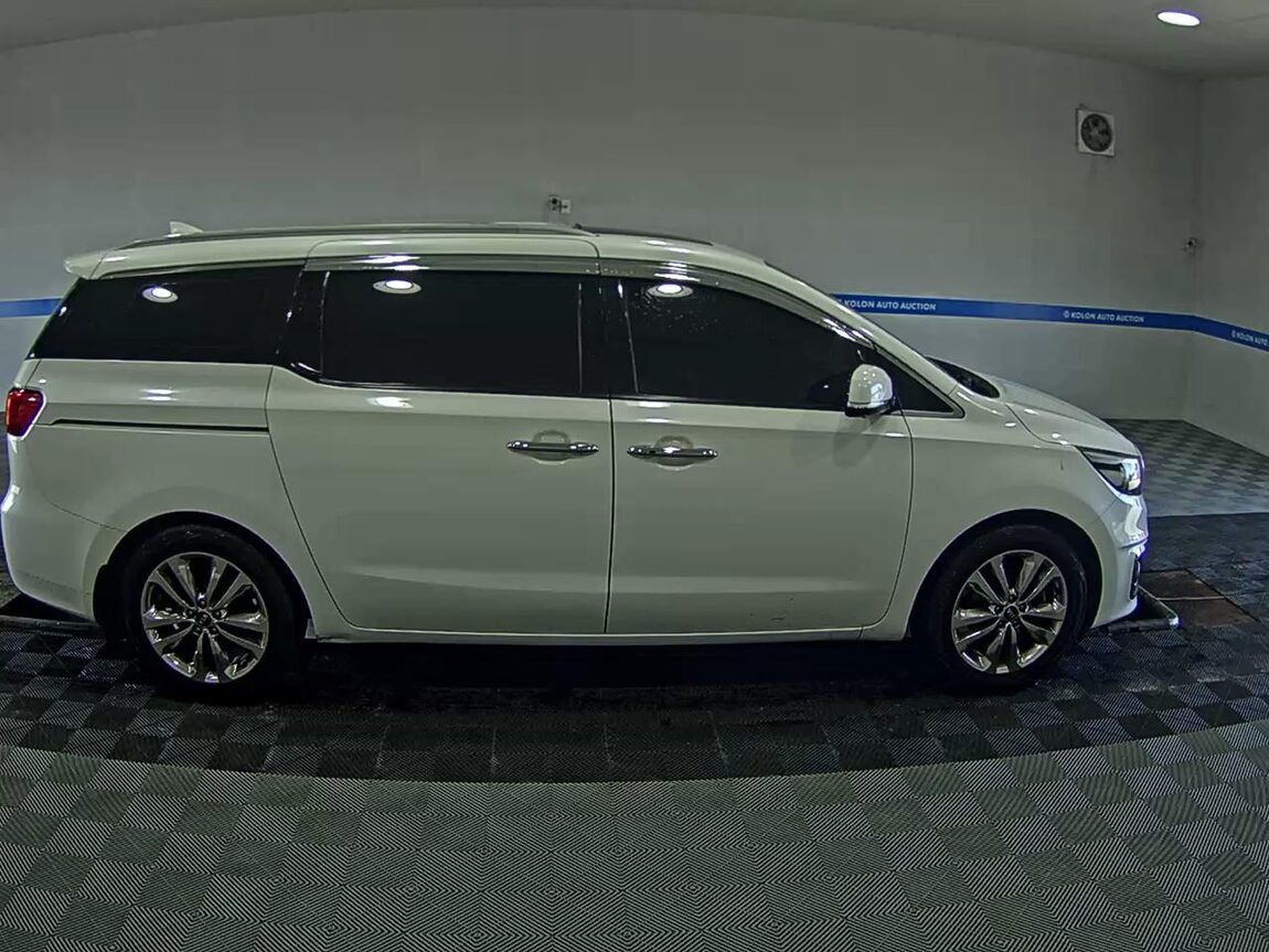 KIA ALL NEW CARNIVAL 9-SEATER DIESEL NOBLESSE 2015 - zdjęcie 4