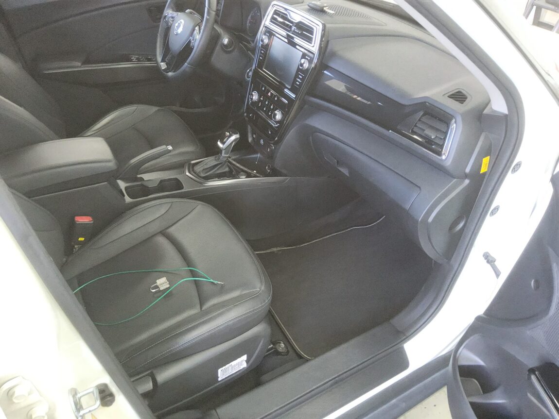 KG MOBILITY (SSANGYONG) VERY NEW TIVOLI 1.5 GASOLINE 2WD V3 2021 - zdjęcie 14