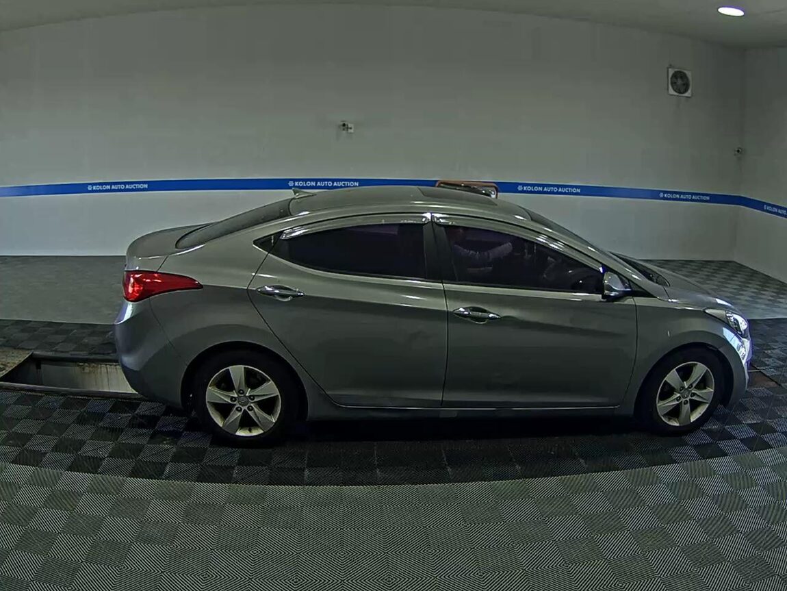 HYUNDAI AVANTE MD M16 GDi AVENUE 2014 - zdjęcie 4