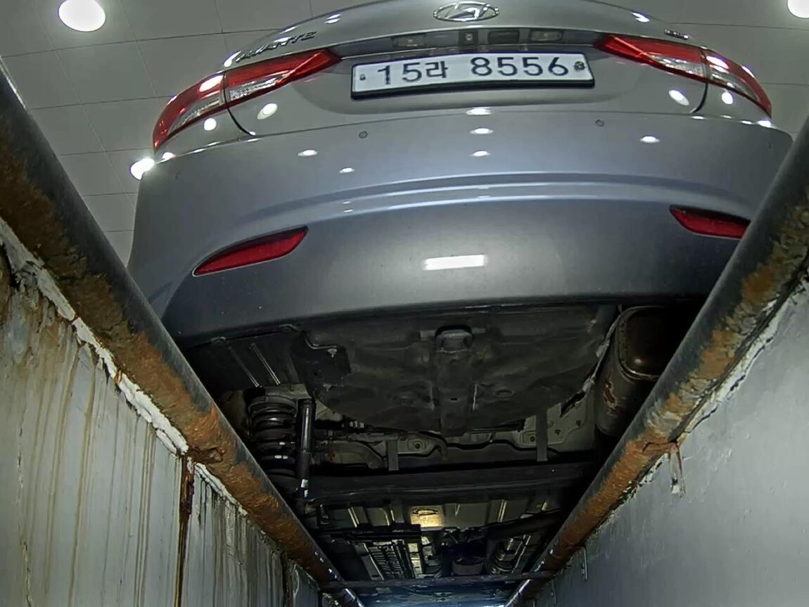 HYUNDAI AVANTE MD M16 GDi AVENUE 2014 - zdjęcie 8