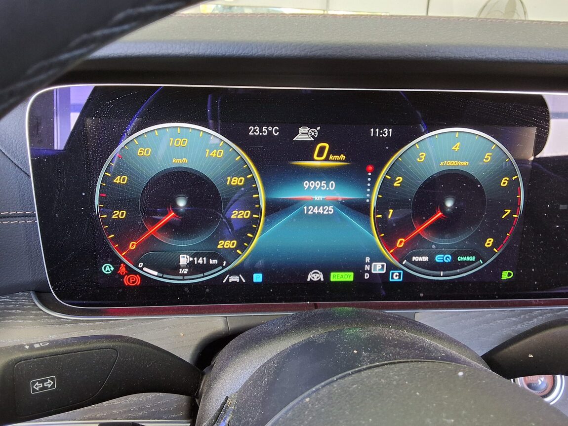 MERCEDES-BENZ E-CLASS (5TH GEN) E350 4MATIC AVANTGARDE 2022 - zdjęcie 9