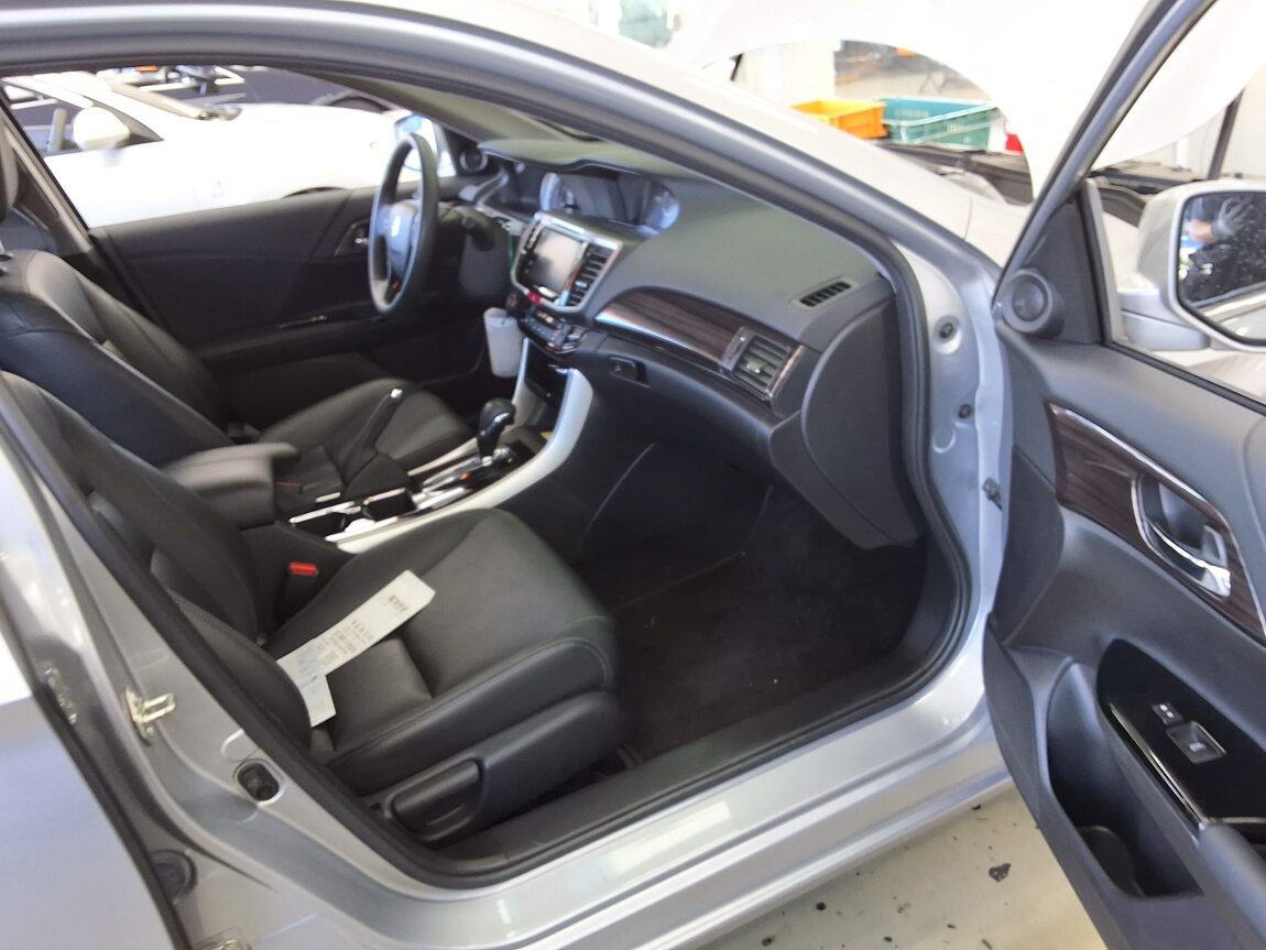 HONDA ACCORD (9TH GEN) 2.4 EX-L 2017 - zdjęcie 15