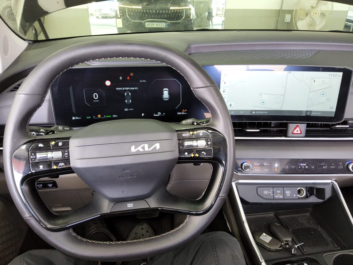 KIA THE NEW CARNIVAL HYBRID (KA4) 1.6 HEV 9-SEATER NOBLESSE 2025 - zdjęcie 17