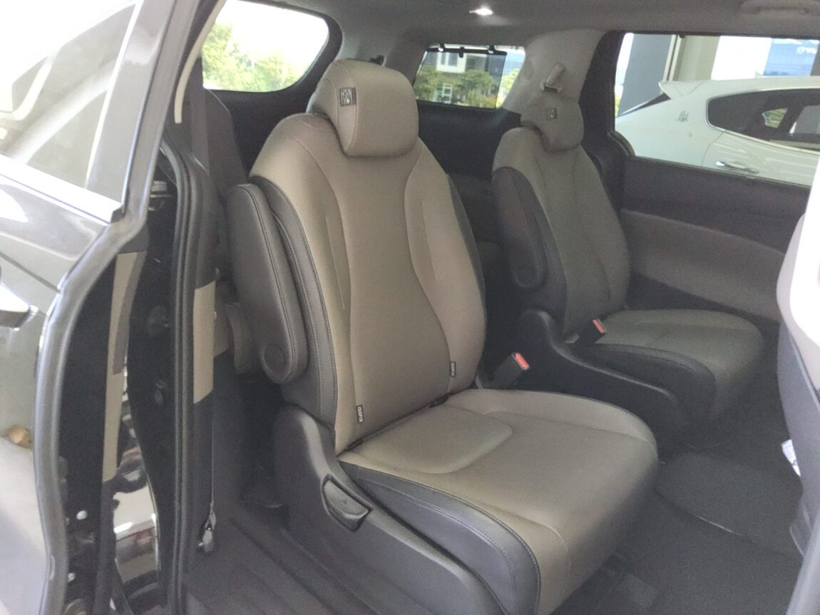 KIA THE NEW CARNIVAL HYBRID (KA4) 1.6 HEV 9-SEATER NOBLESSE 2025 - zdjęcie 13