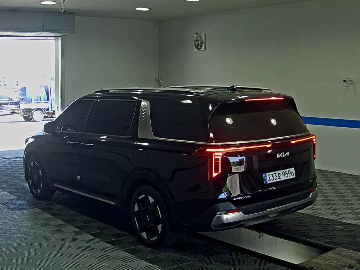 KIA THE NEW CARNIVAL HYBRID (KA4) 1.6 HEV 9-SEATER NOBLESSE 2025 - zdjęcie 6