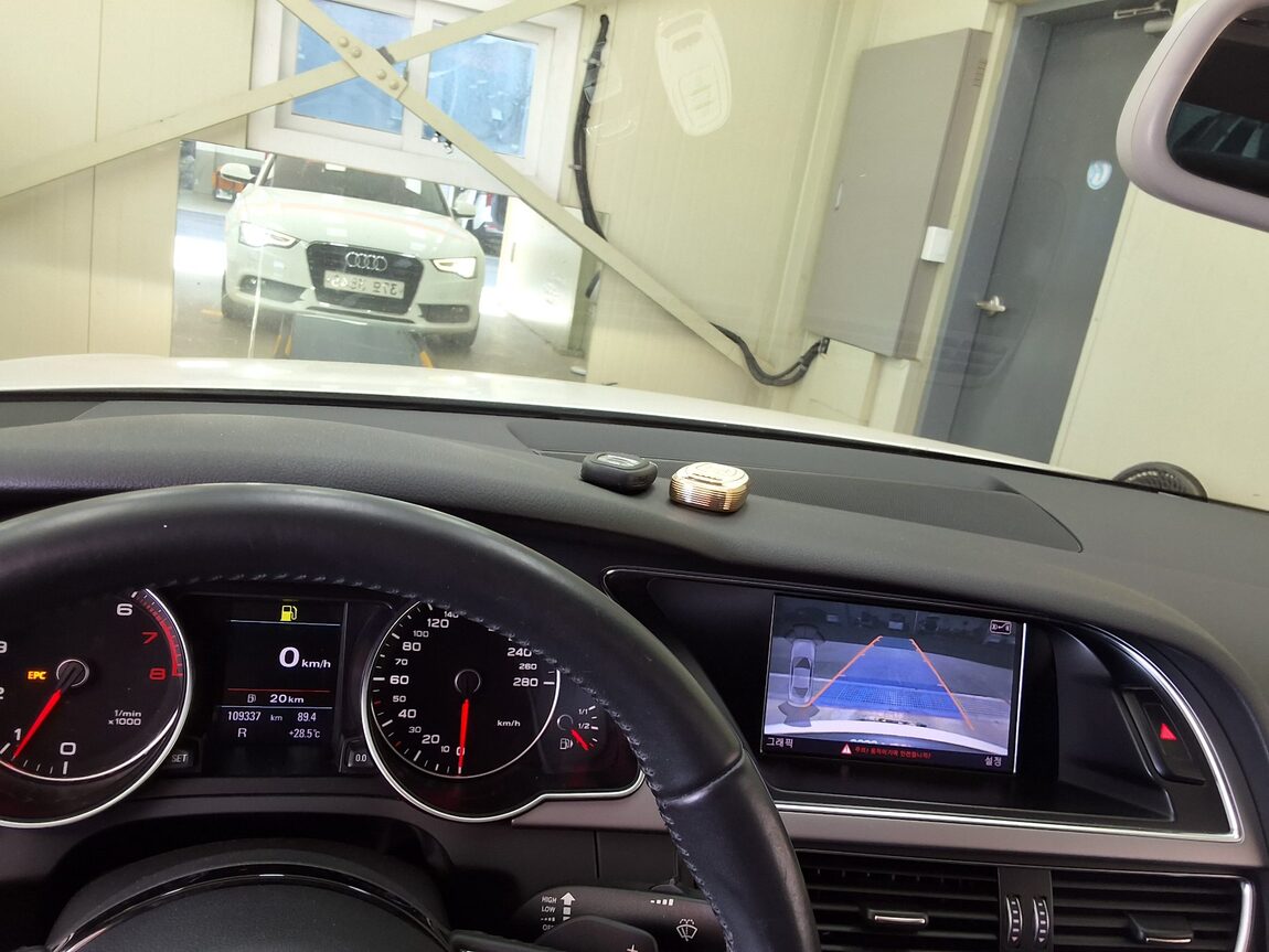 AUDI A5 2.0 TFSI QUATTRO COUPE 2013 - zdjęcie 21