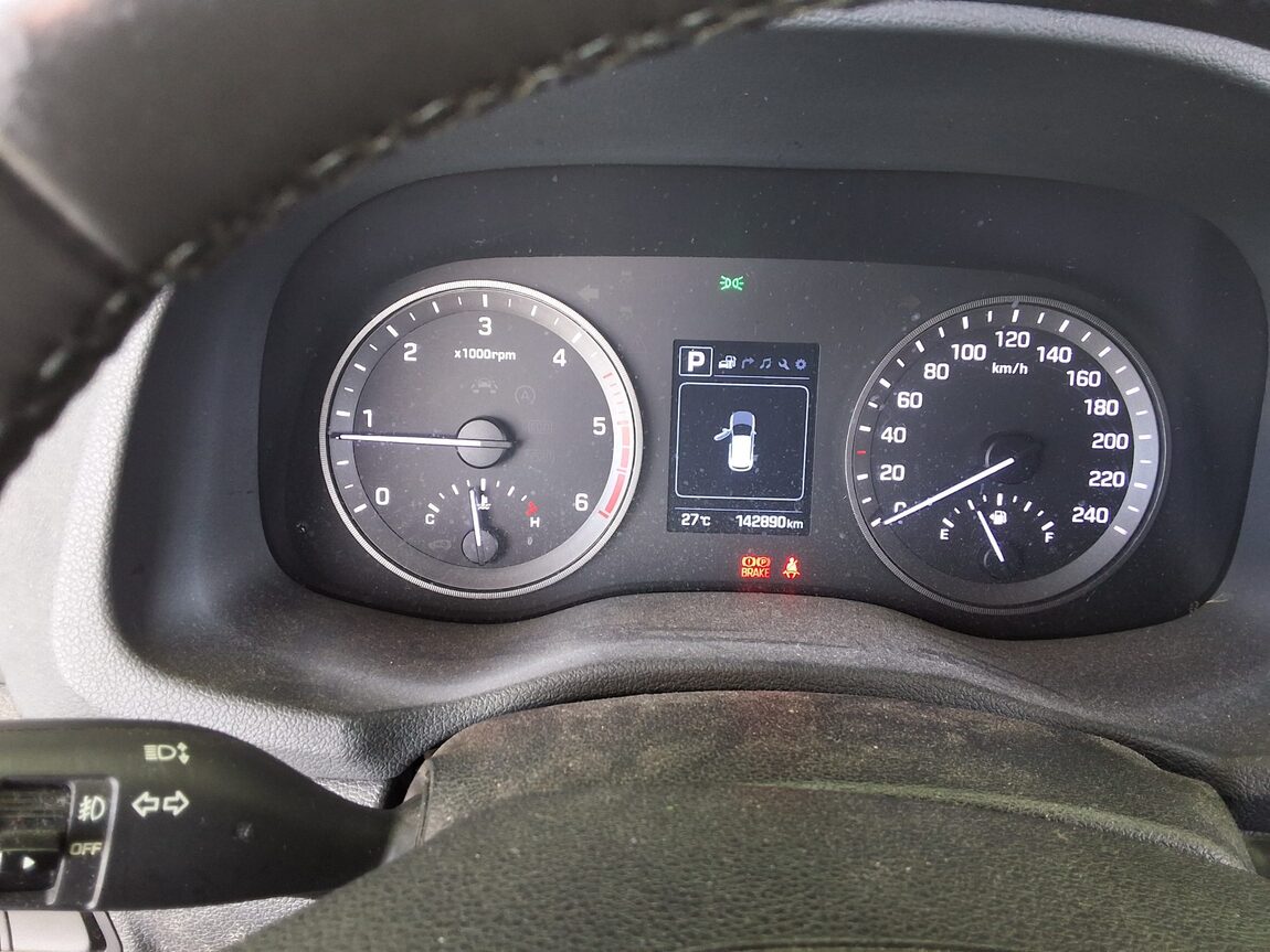 HYUNDAI ALL NEW TUCSON DIESEL 1.7 2WD PREMIUM 2018 - zdjęcie 9