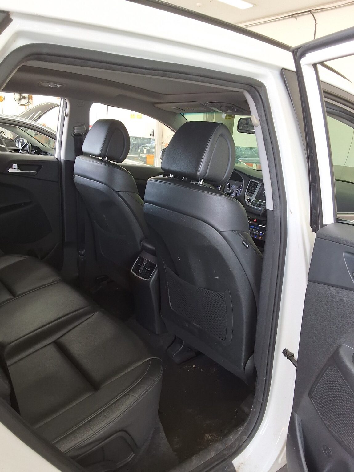 HYUNDAI ALL NEW TUCSON DIESEL 1.7 2WD PREMIUM 2018 - zdjęcie 13