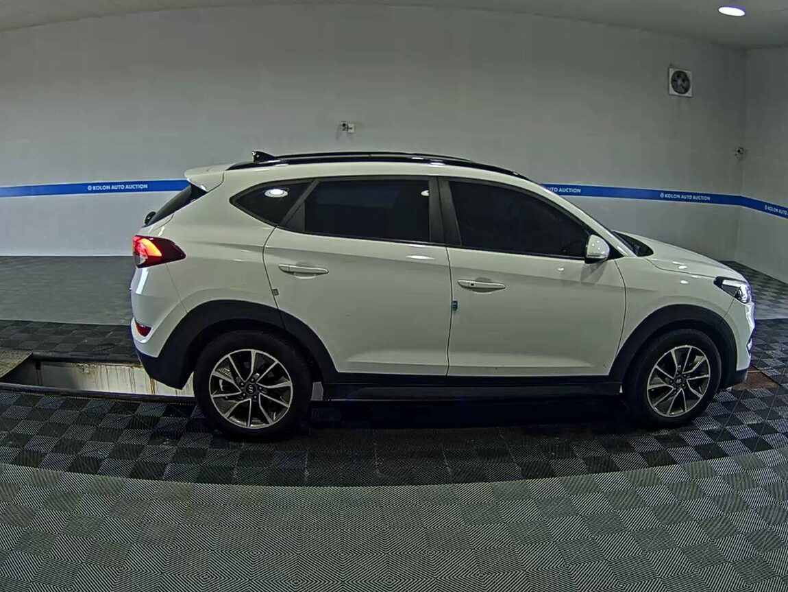 HYUNDAI ALL NEW TUCSON DIESEL 1.7 2WD PREMIUM 2018 - zdjęcie 4