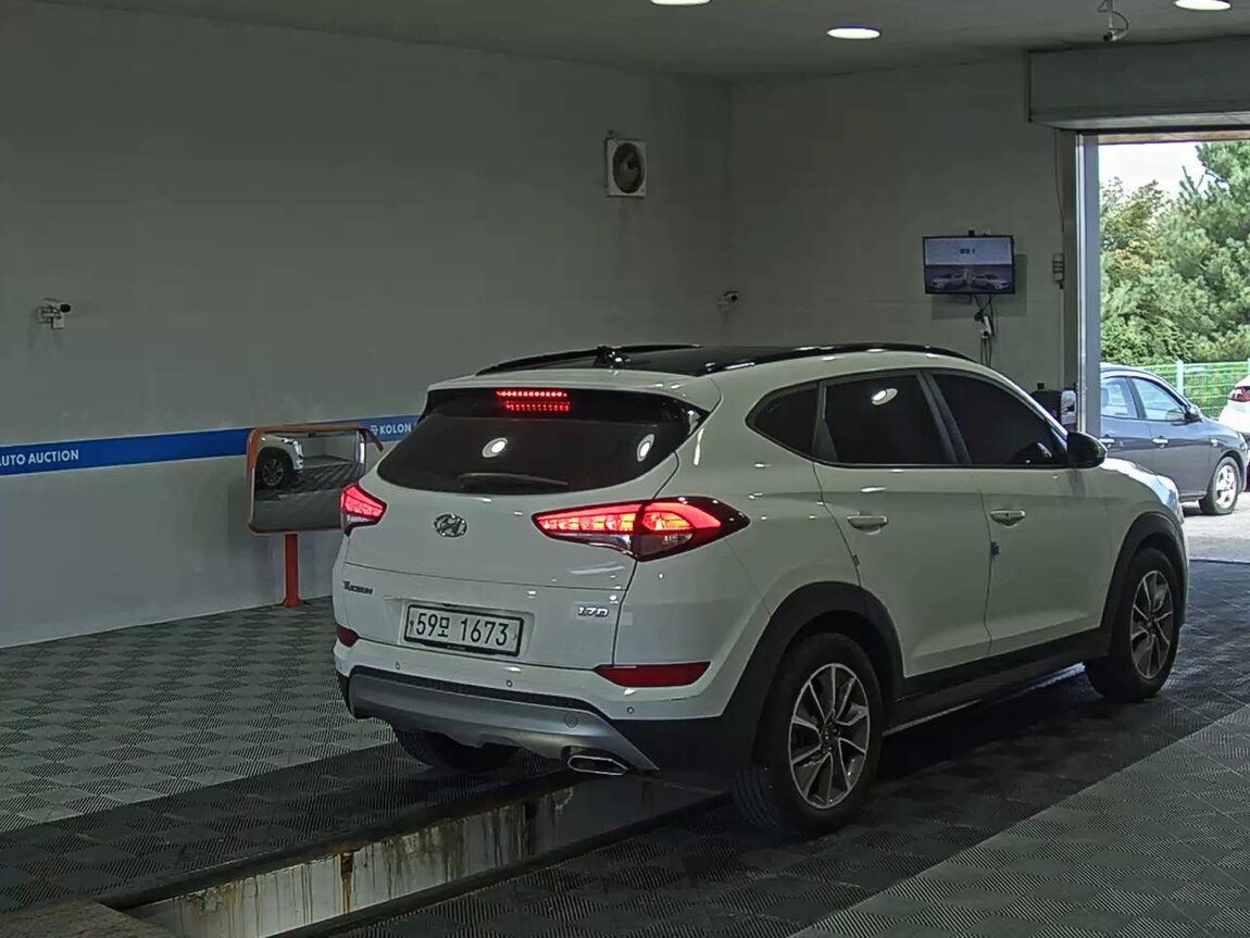 HYUNDAI ALL NEW TUCSON DIESEL 1.7 2WD PREMIUM 2018 - zdjęcie 5