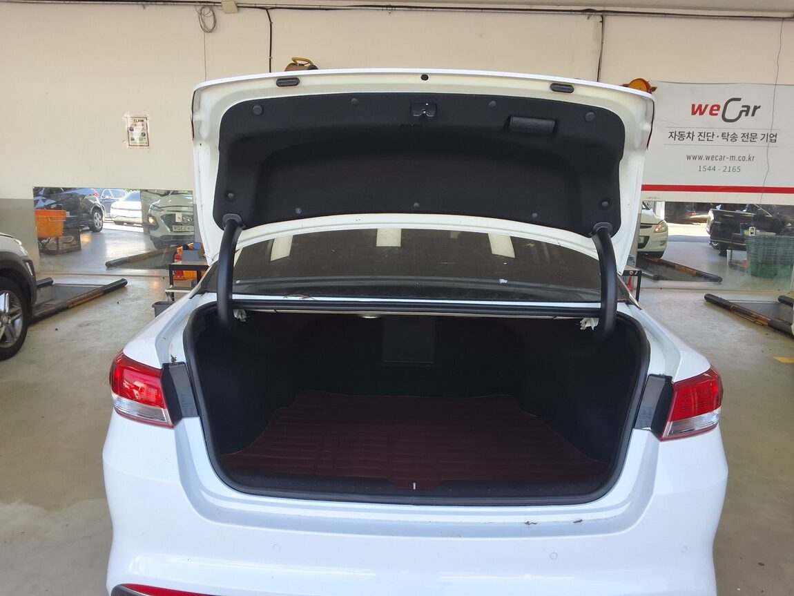 KIA NEW K5 1.7 DIESEL PRESTIGE MX 2016 - zdjęcie 16