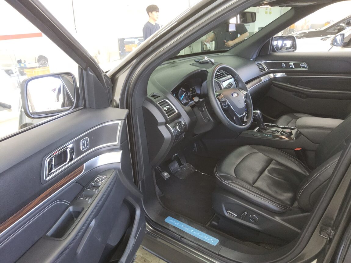 FORD EXPLORER (5TH GEN) 2.3 AWD LIMITED 2018 - zdjęcie 10