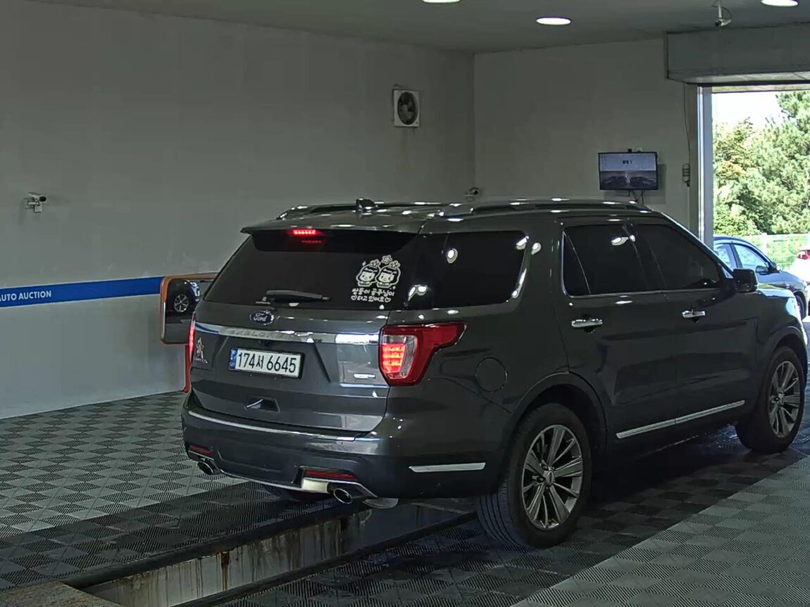 FORD EXPLORER (5TH GEN) 2.3 AWD LIMITED 2018 - zdjęcie 5
