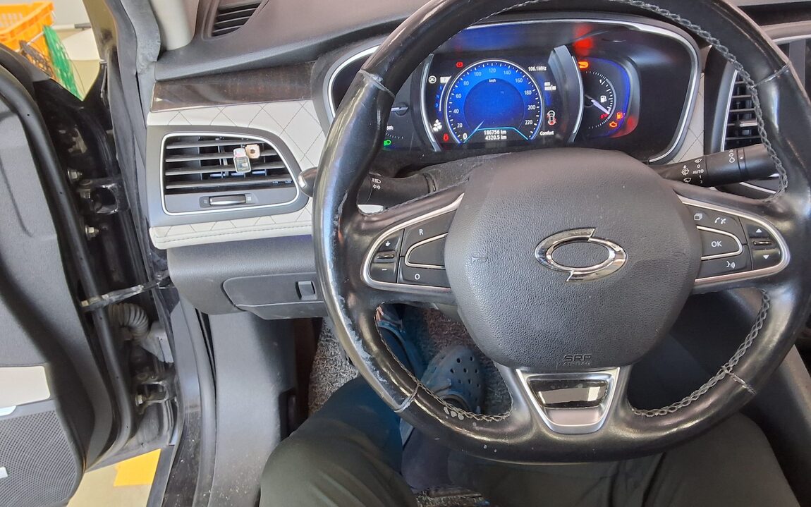 RENAULT (SAMSUNG) SM6 2.0 GDe RE 2016 - zdjęcie 17
