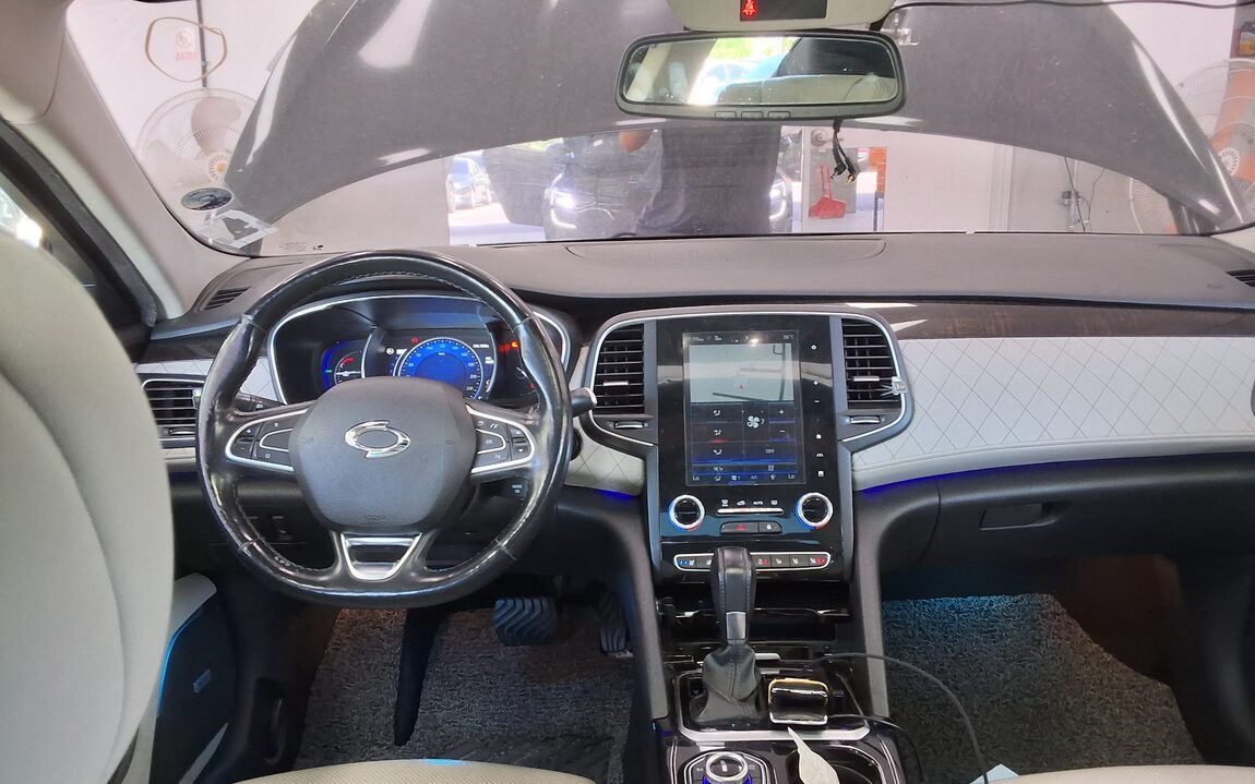 RENAULT (SAMSUNG) SM6 2.0 GDe RE 2016 - zdjęcie 11