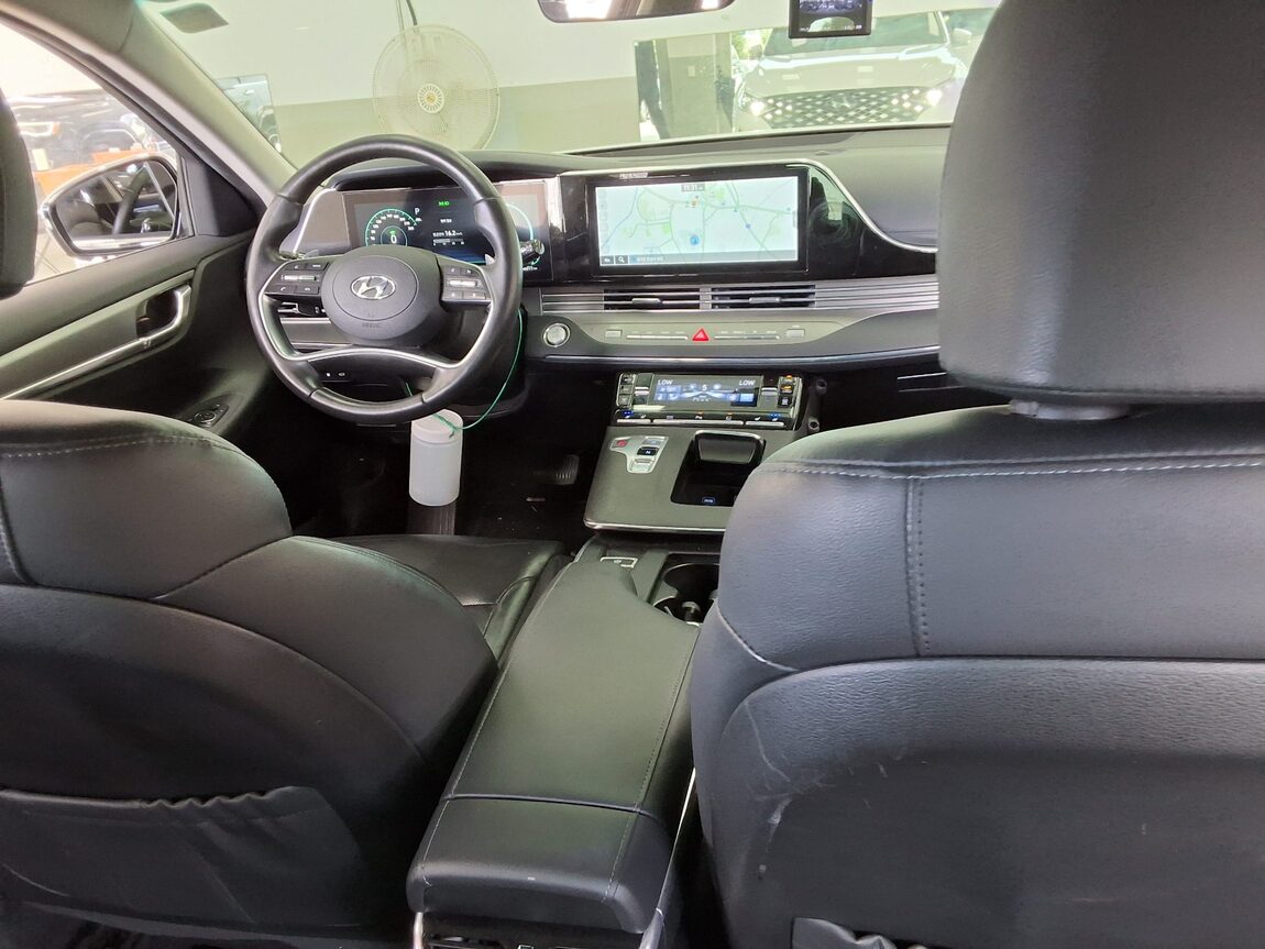 HYUNDAI THE NEW GRANDEUR IG HYBRID 2.4 HEV LE BLANC 2022 - zdjęcie 11