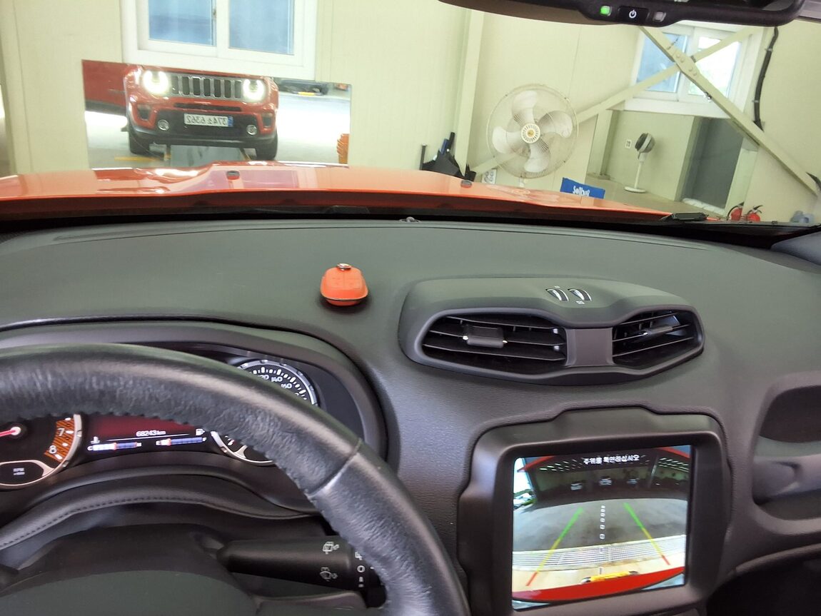 JEEP RENEGADE 2.4 GASOLINE AWD LIMITED 2021 - zdjęcie 25