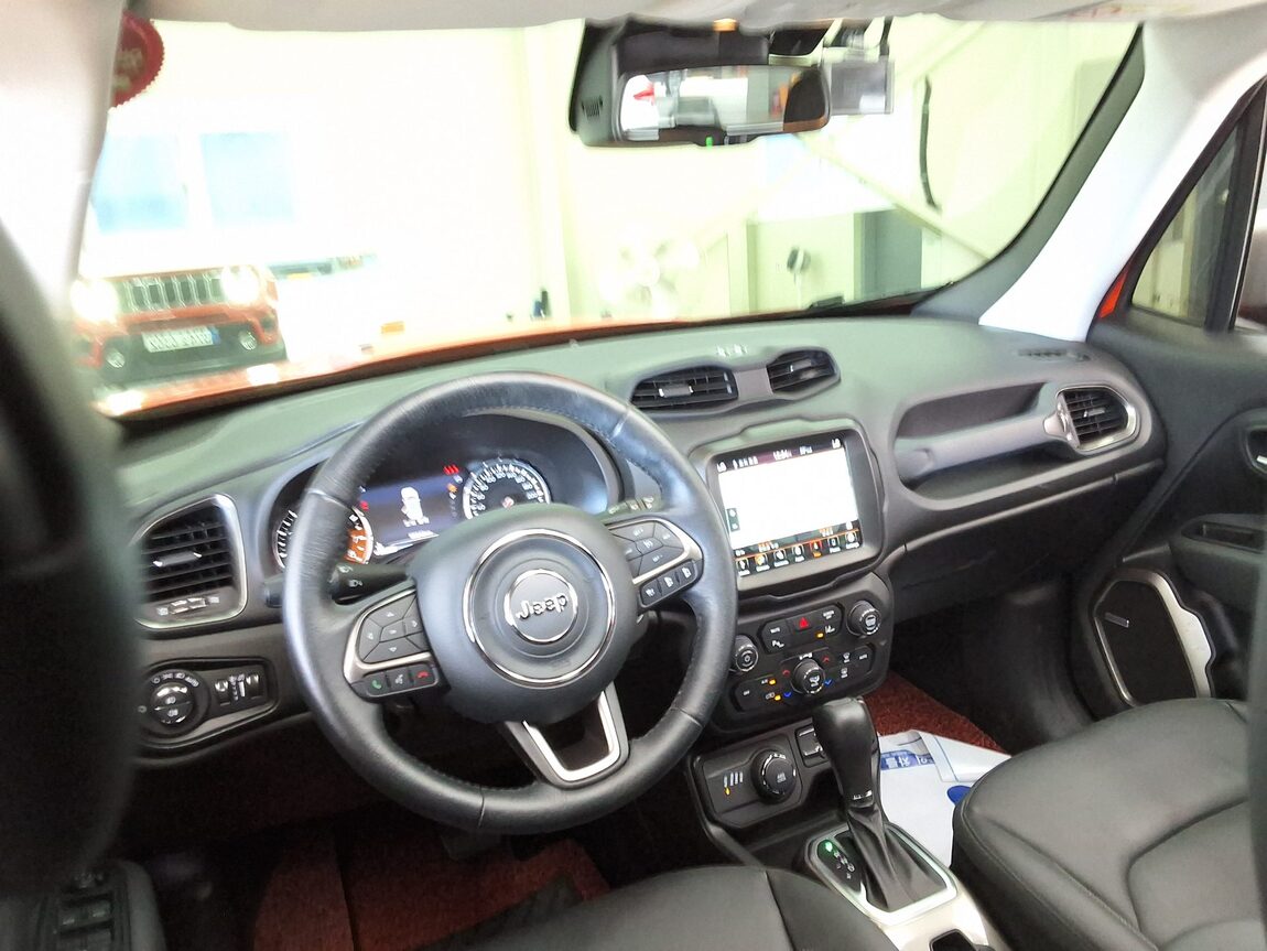 JEEP RENEGADE 2.4 GASOLINE AWD LIMITED 2021 - zdjęcie 12